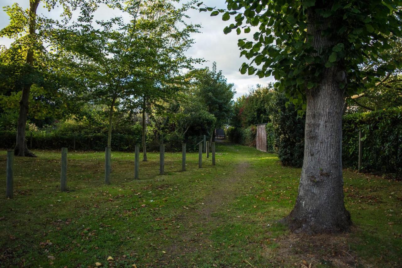 Les Charmes Du Bosquet Parc D'Amour Et Nature Parking Prive Securise Étretat Kültér fotó